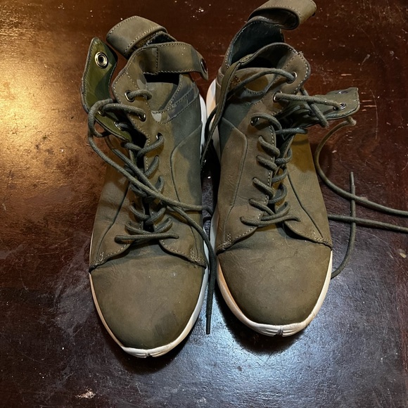 Steve Madden shoes - Picture 1 of 3